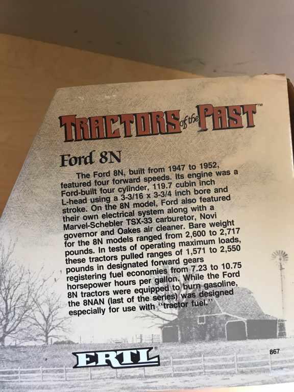 1989 Ford 8-N - Set of 1/16 & 1/43 with Bucket