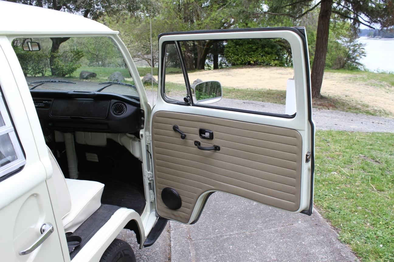 1970 VW Camper Van - Westfalia Tin Top