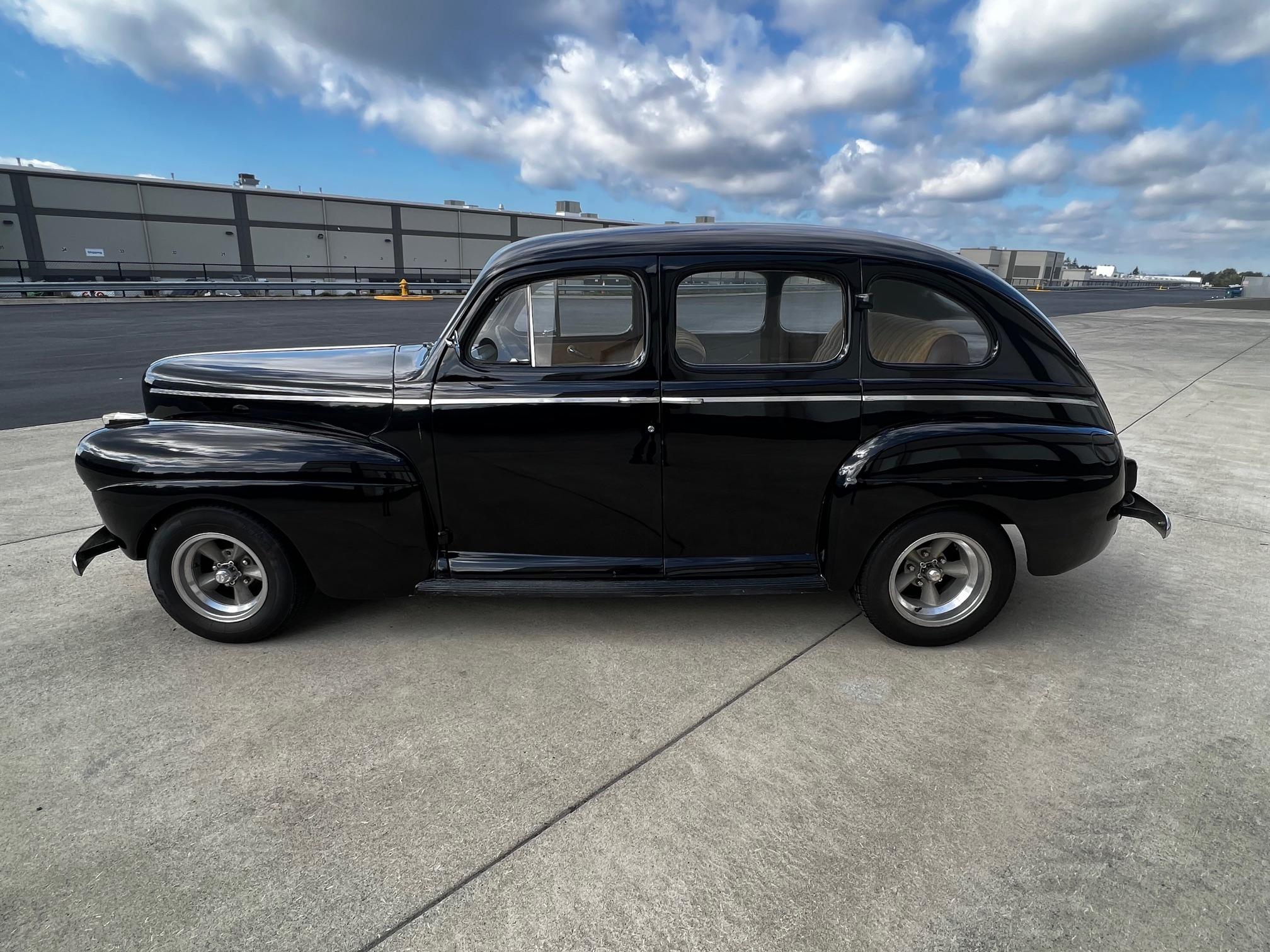 1941 Ford Super Deluxe 4-Door Sedan