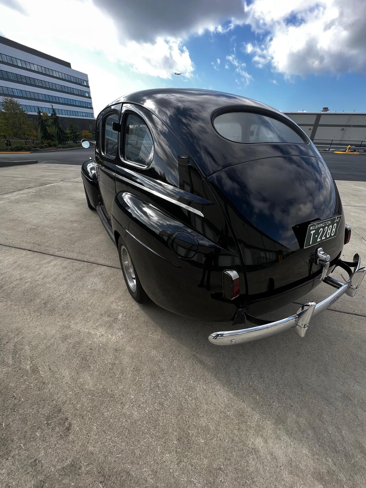 1941 Ford Super Deluxe 4-Door Sedan