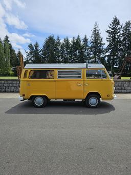 1977 Volkswagen Westfalia Pop-Top