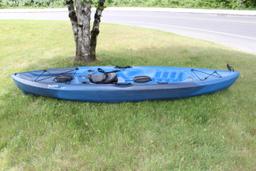 NO RESERVE - Kayak