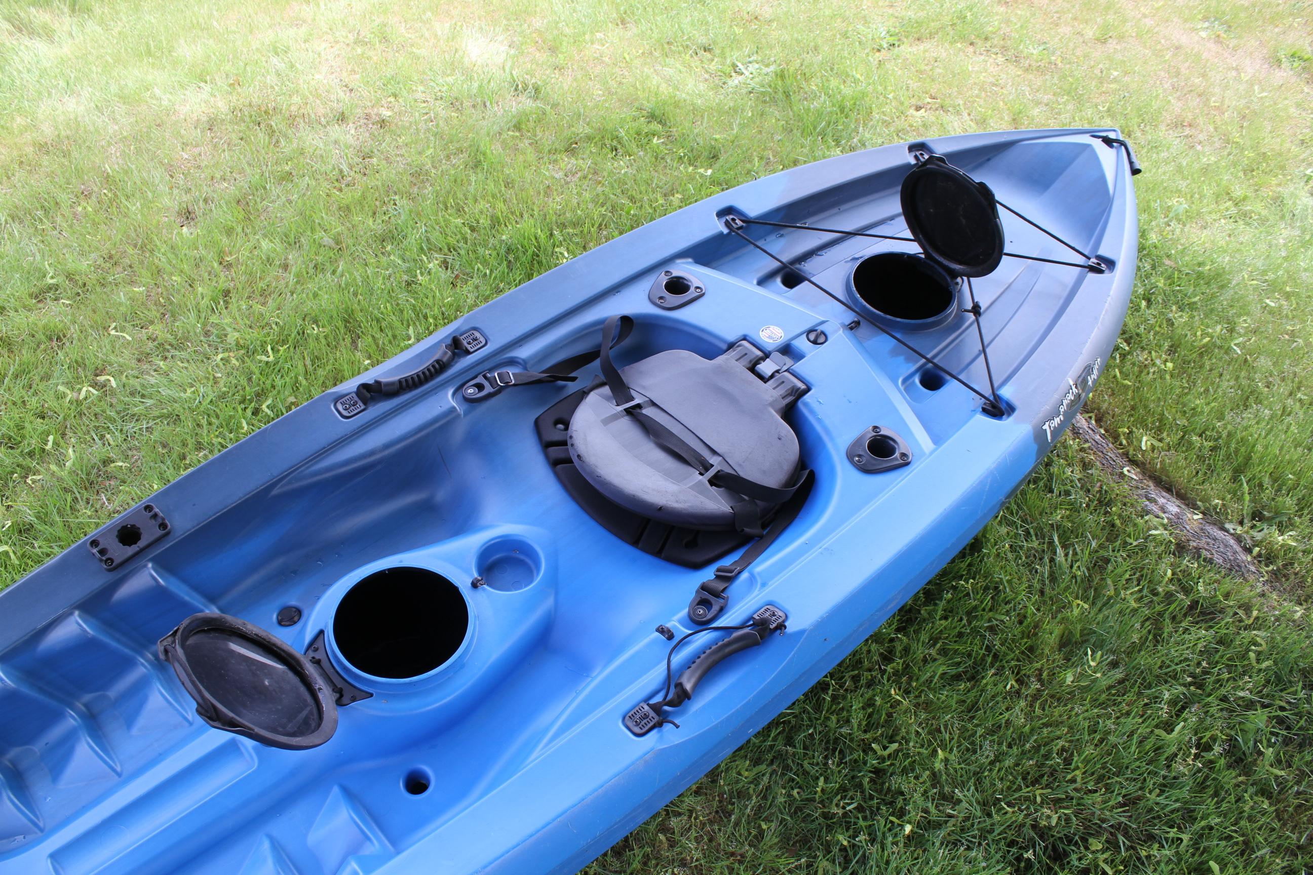 NO RESERVE - Kayak