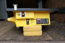 NO RESERVE - QEP 7inch Tile Saw