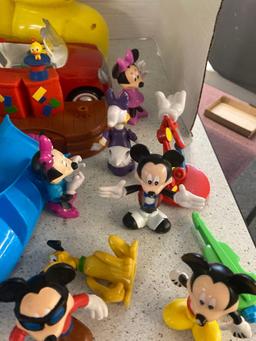 Mickey Mouse club house set