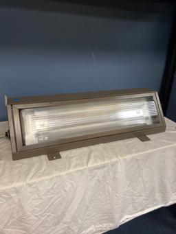 Grow light