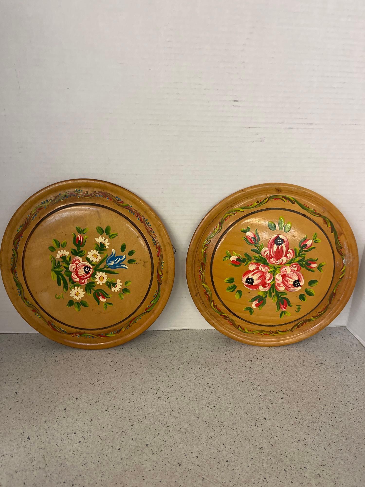 Mixed lot of old wood primitive decorators nut bowl large wood bowl pair of wood wall plates and