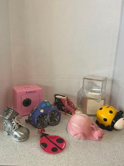 Lot of banks and change purse