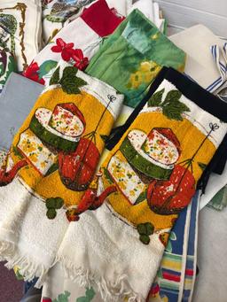 mixed lot linens towels napkins hanky?s aprons table cloths