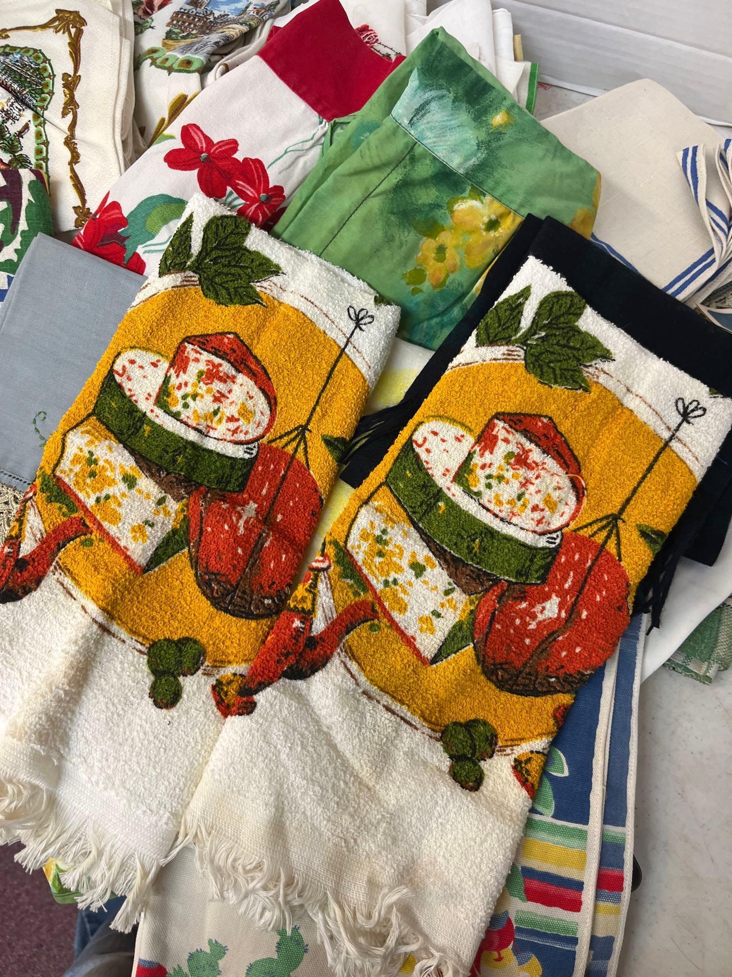 mixed lot linens towels napkins hanky?s aprons table cloths