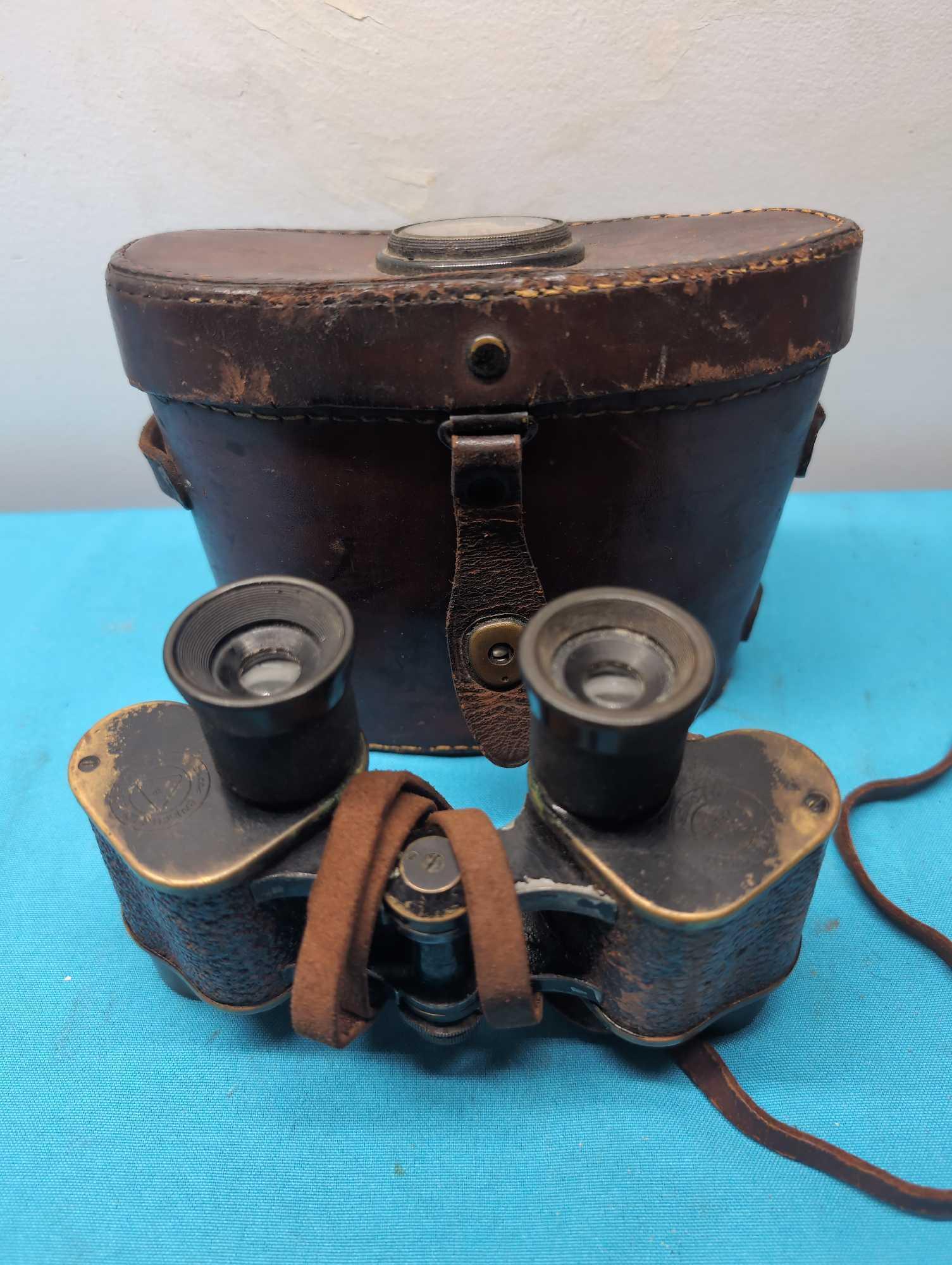 US Army Signal Corps binoculars with case