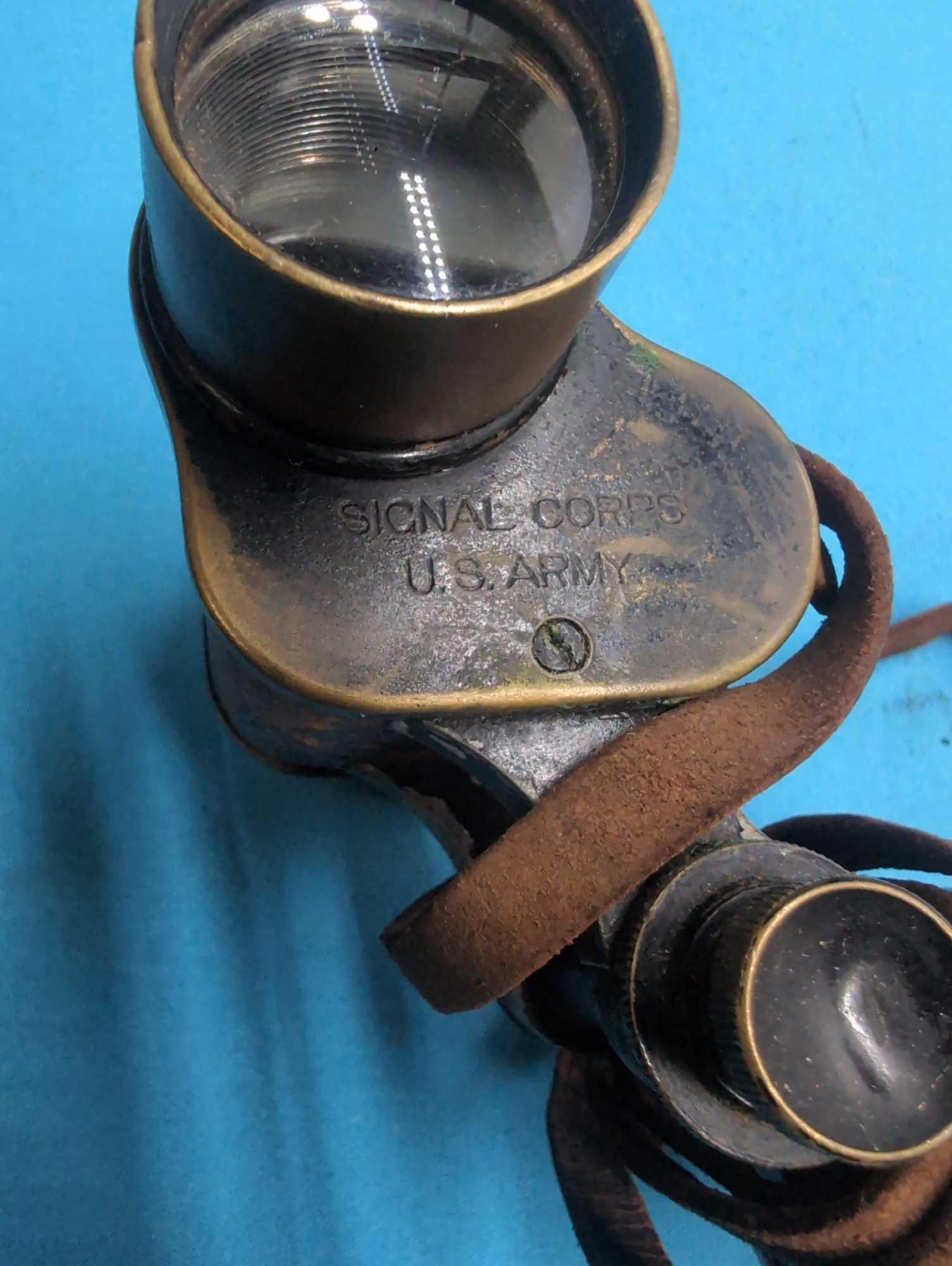 US Army Signal Corps binoculars with case