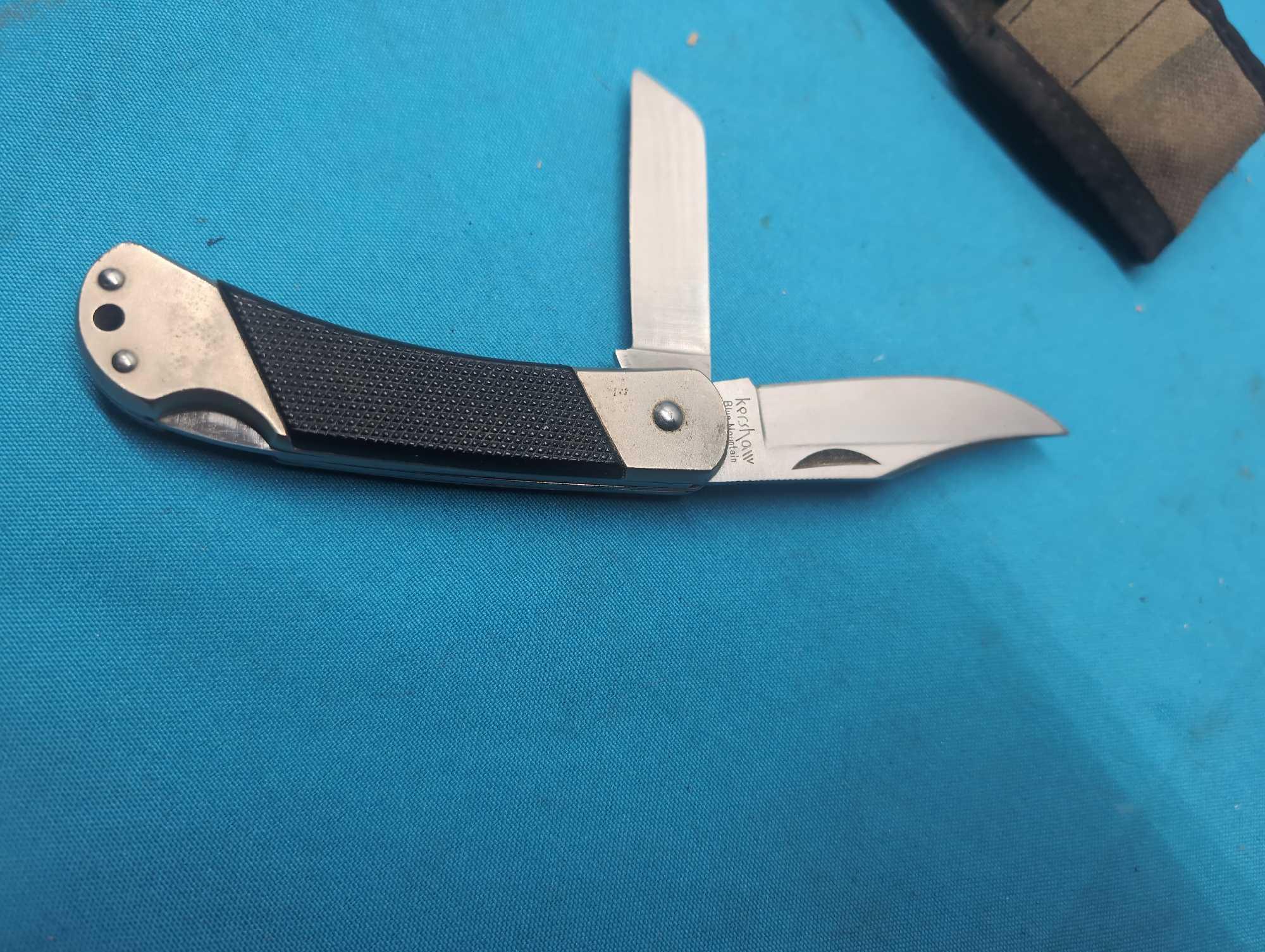 2 lock back pocket knives Gerber Kershaw