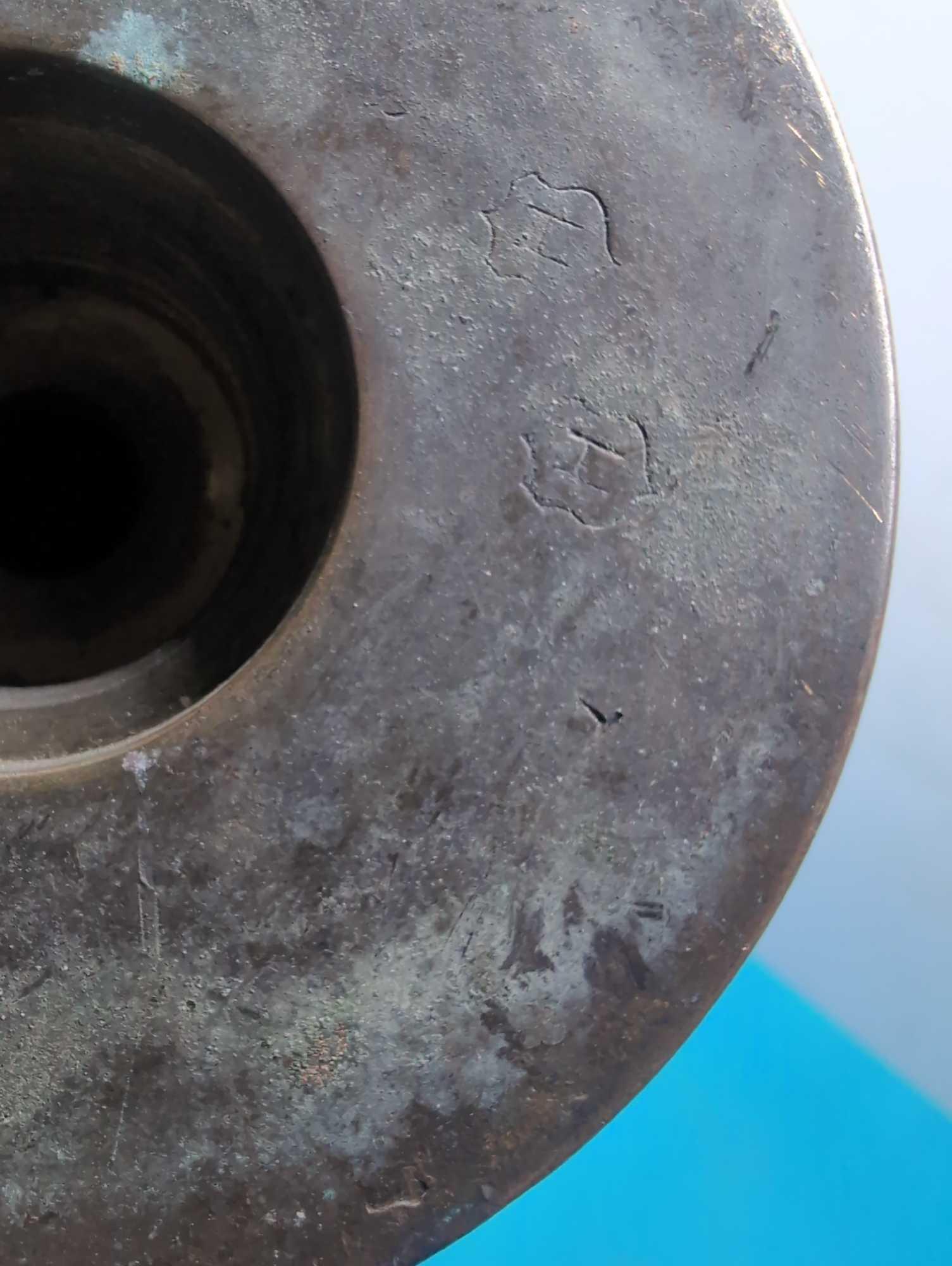 Cutaway old US artillery shell