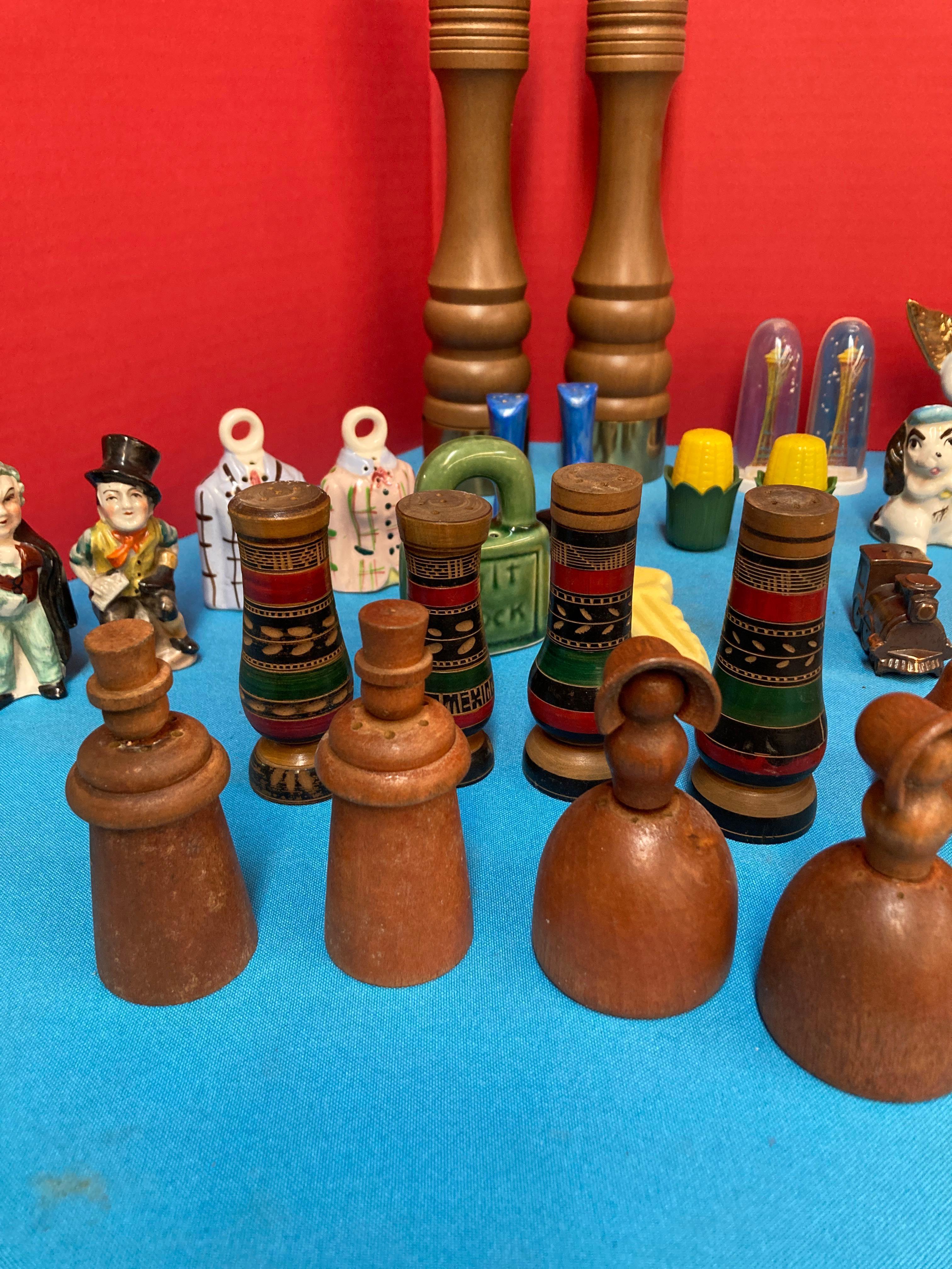 Salt and pepper sets