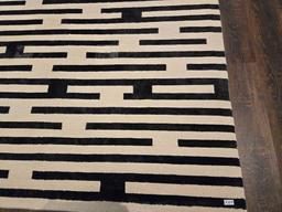 Geometric Print Cream and Black Area Rug