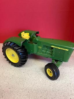 John Deere metal tractor