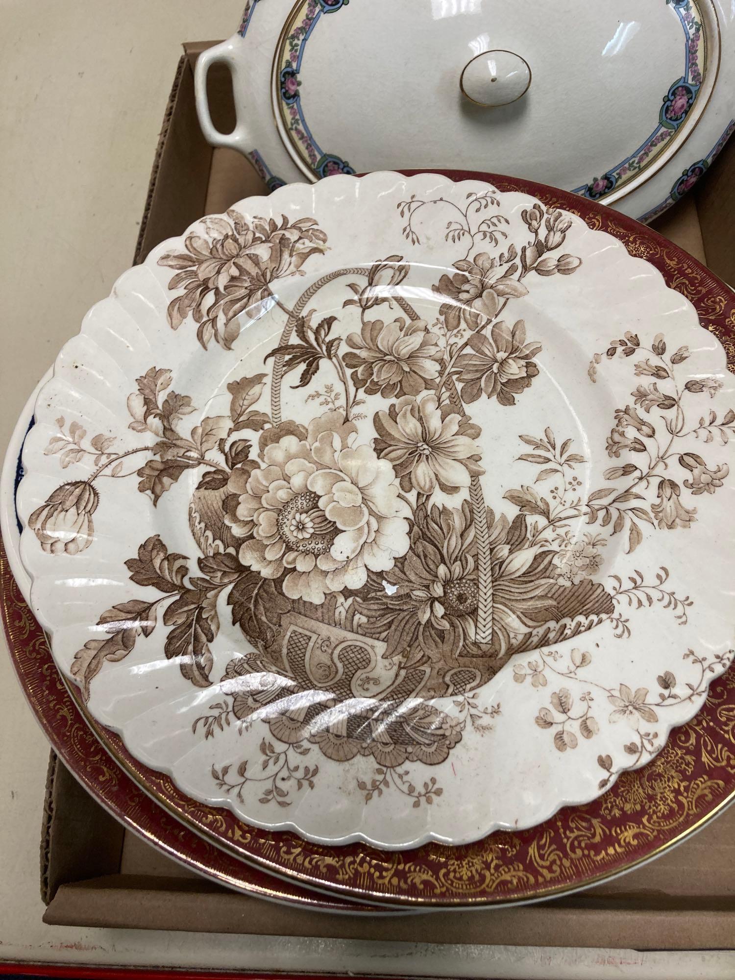 Vintage plates and bowls
