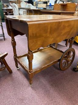 Maple tea cart