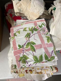 vintage printed tablecloth?s some with matching napkins