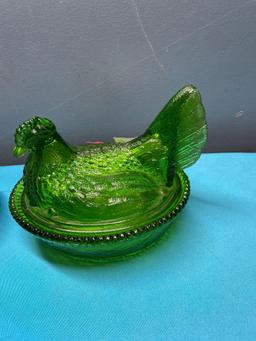 Pair of carnival glass hens on nests