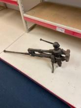 Antique table vise