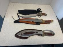 large knives with leather casings chippewa cutlery