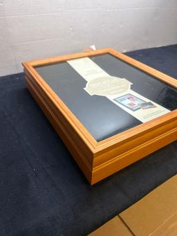 New 11 x 14 display case