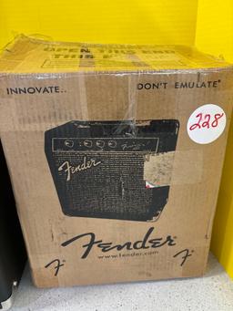 Fender frontman 10 G amp new in open box