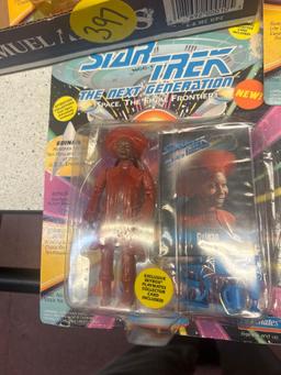 5 Star Trek, the next generation, action figures new old stock playmates