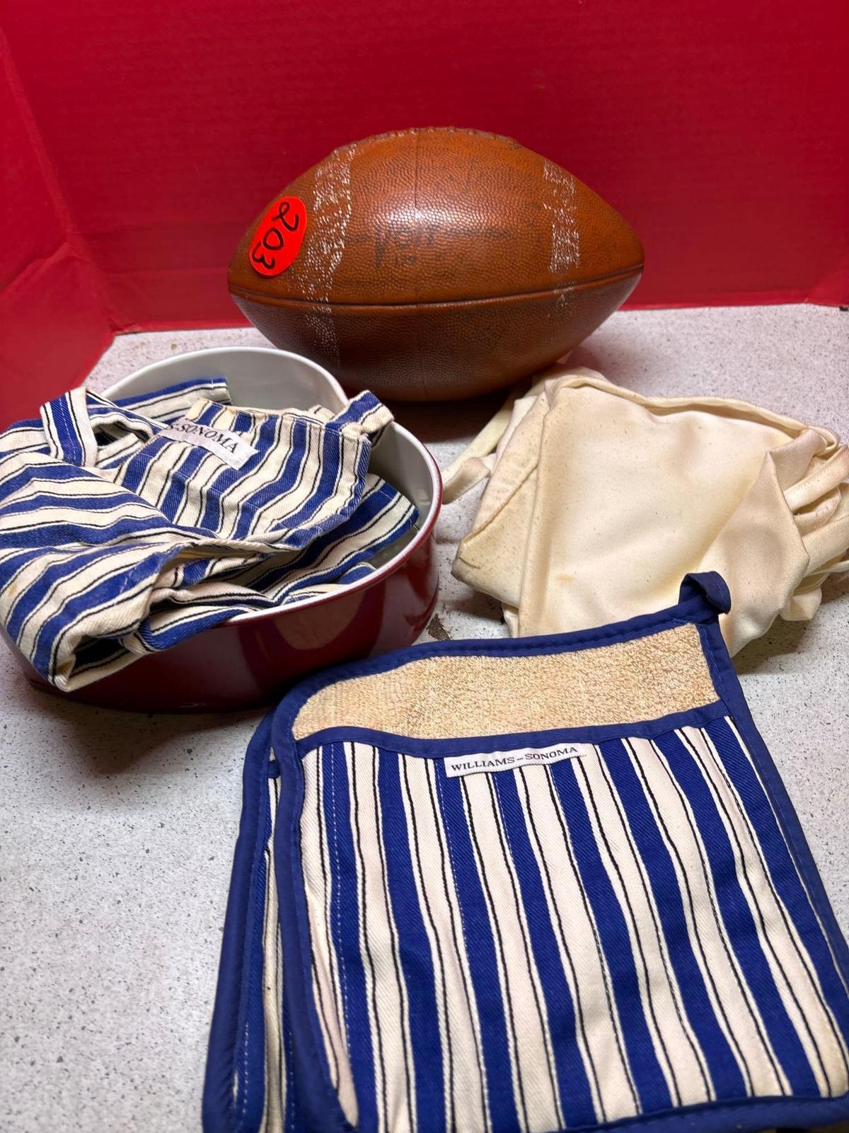 VOIT football aprons and hot pads