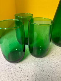 Anchor Hocking, green glass juice set