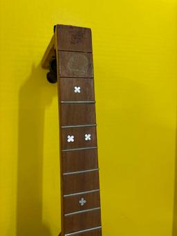 Interesting old wooden lute with eight strings