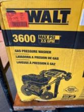 DEWALT 2.5 GPM psi pressure washer