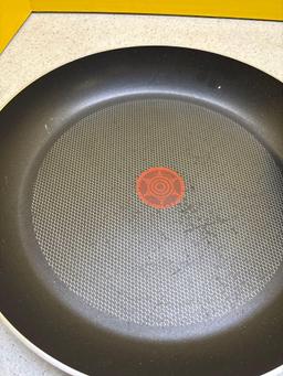 T-Fall Skillets appear unused