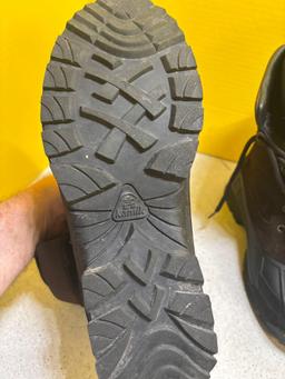 KAMIK size 12 boots