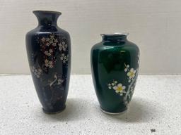 2 Japanese cloisonne vases