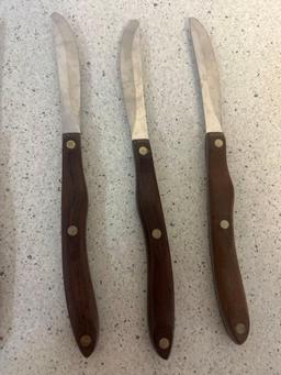 6 CUTCO steak knives