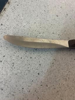 6 CUTCO steak knives