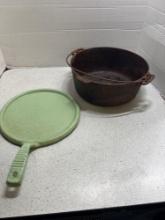 Griswold number nine cast-iron Dutch oven