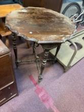 vintage lamp table