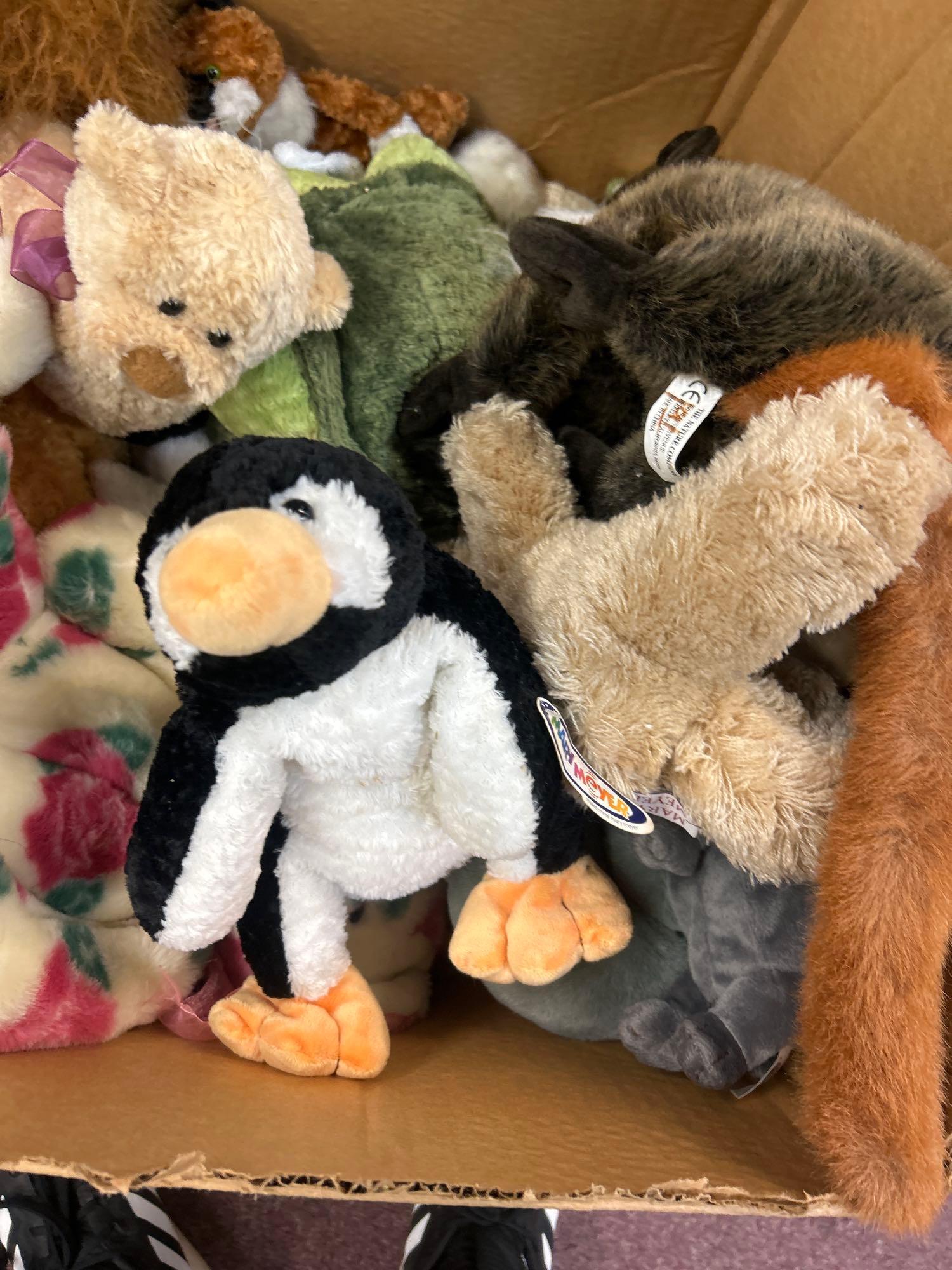 mixed lot of stuffed animals