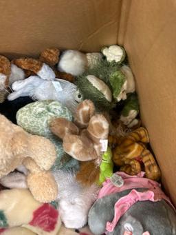 mixed lot of stuffed animals