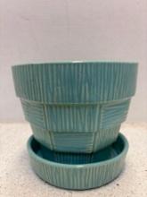McCoy planter 5 1/2 inches tall