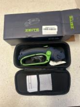Electric cordless scissor