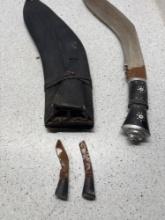 Vintage KUKRI Knife in sheath with 2 miniatures