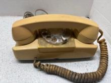 Vintage STARLITE Beige desk telephone