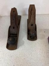 Two vintage wood planes