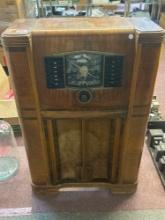 rare Zenith radio/short wave radio