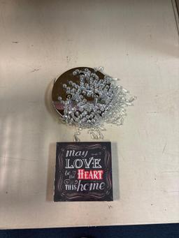 Jewelry box, sorry game, light fixture